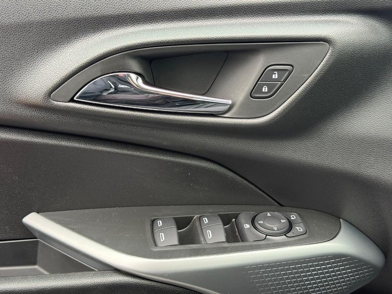 2026 Chevrolet Trax FWD 4dr LS