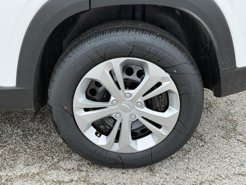 2026 Chevrolet Trax FWD 4dr LS