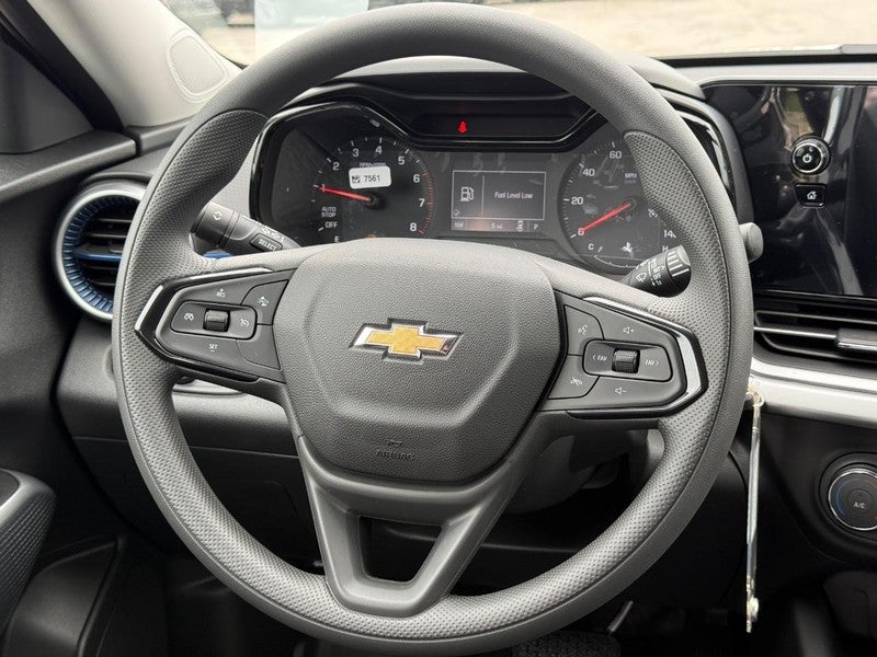 2026 Chevrolet Trax FWD 4dr LS