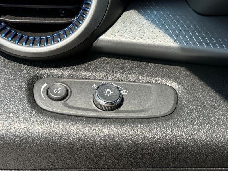 2026 Chevrolet Trax FWD 4dr LS