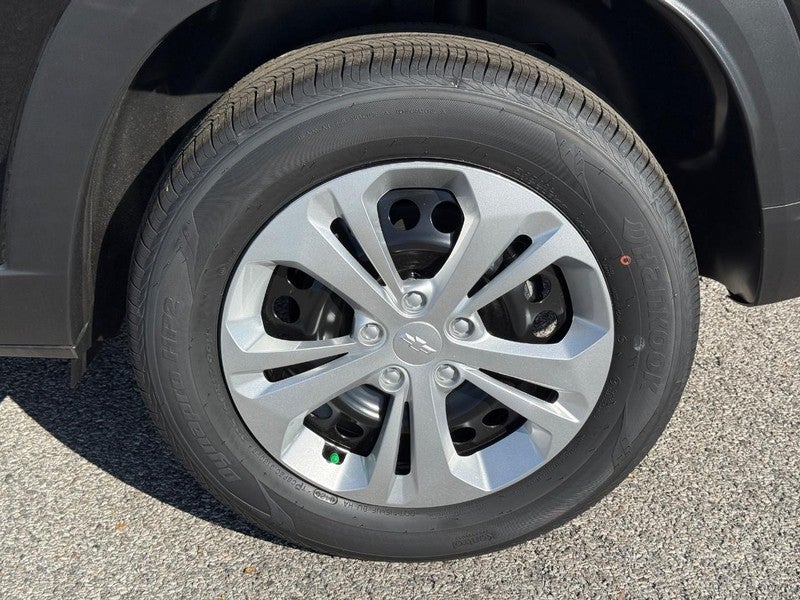 2026 Chevrolet Trax FWD 4dr LS