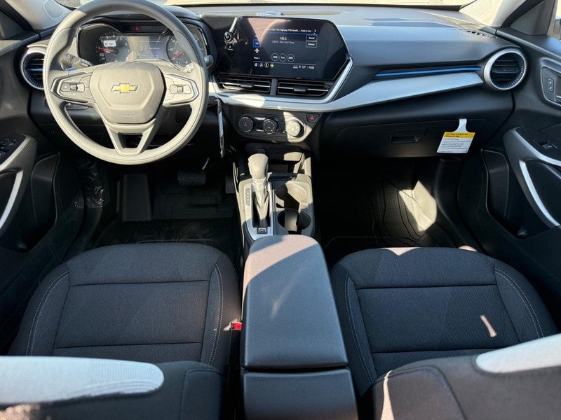 2026 Chevrolet Trax FWD 4dr LS