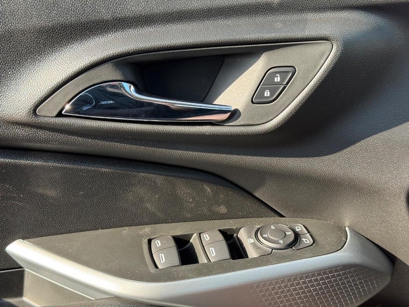 2026 Chevrolet Trax FWD 4dr LS