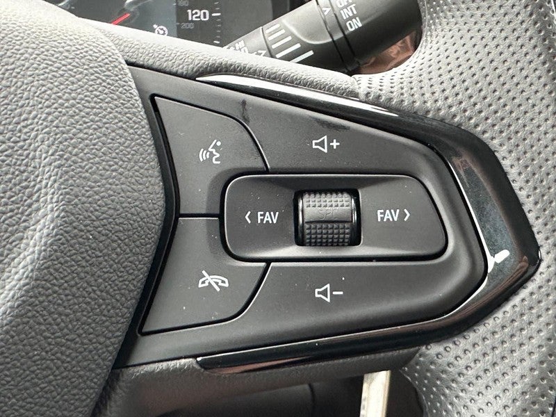 2026 Chevrolet Trax FWD 4dr LS