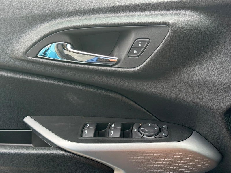 2026 Chevrolet Trax FWD 4dr LS