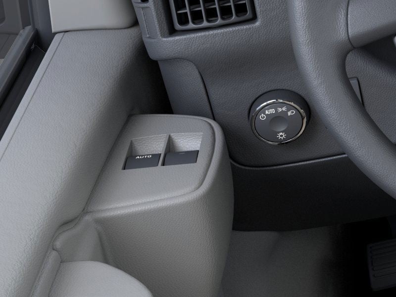 2025 Chevrolet Express Commercial Cutaway 3500 Van 139"