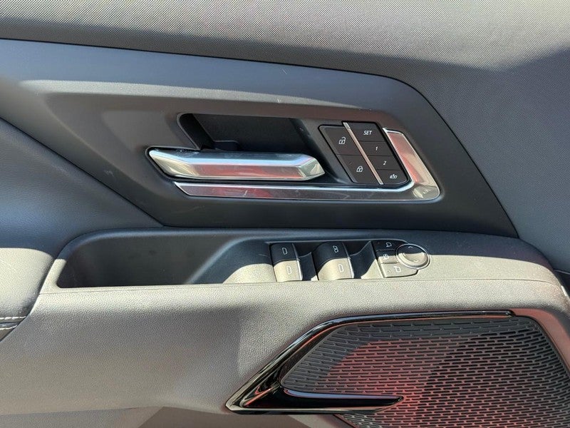 2026 Chevrolet Silverado EV e4WD Crew Cab Max Range LT