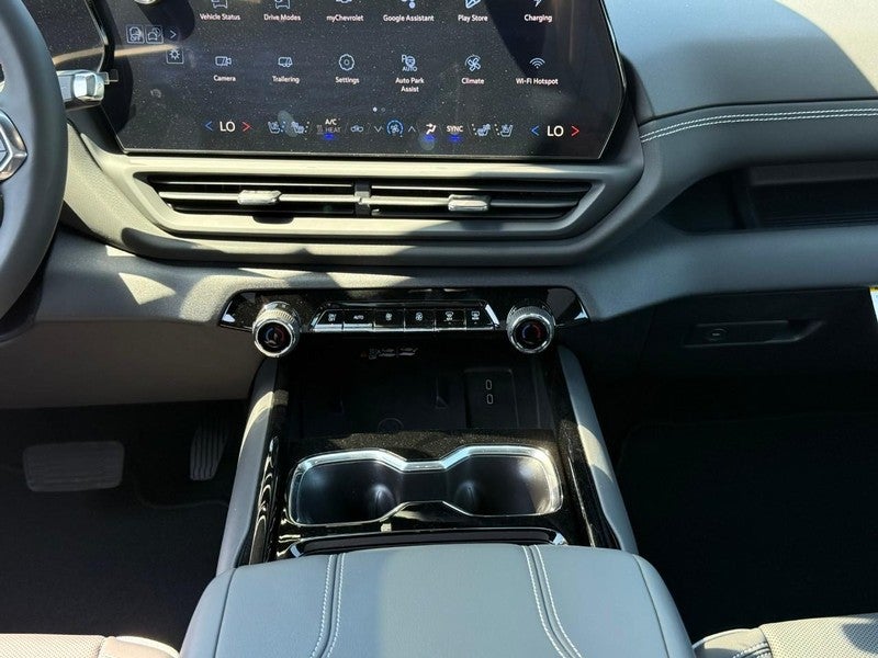 2026 Chevrolet Silverado EV e4WD Crew Cab Max Range LT