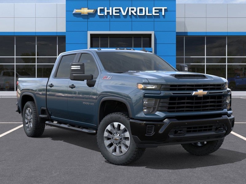 2026 Chevrolet Silverado 2500HD 4WD Crew Cab 159" Custom