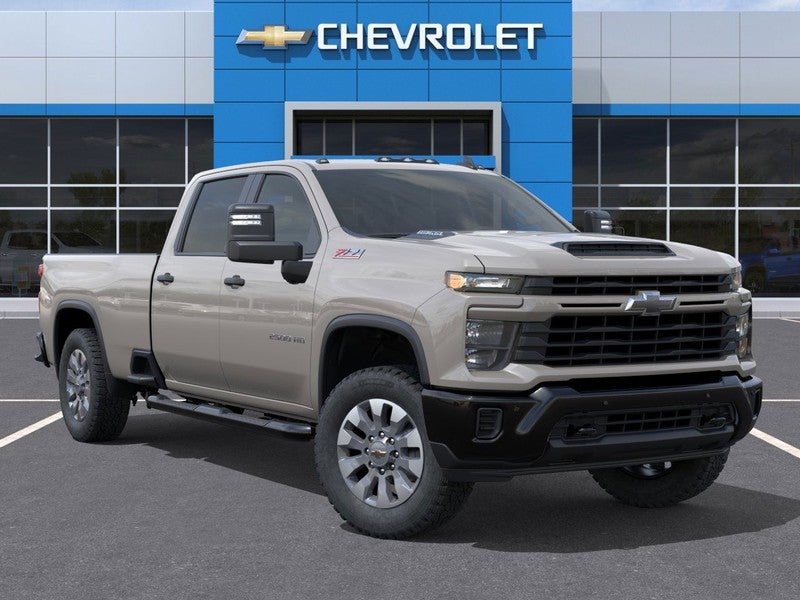 2026 Chevrolet Silverado 2500HD 4WD Crew Cab 172" Custom