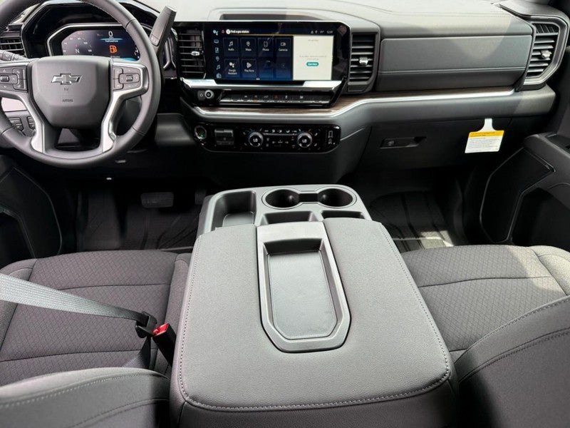 2026 Chevrolet Silverado 1500 4WD Crew Cab 147" RST