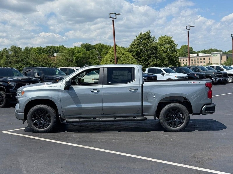 2026 Chevrolet Silverado 1500 4WD Crew Cab 147" RST