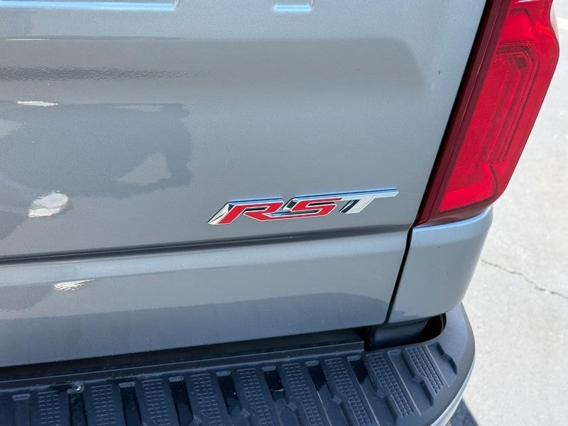 2026 Chevrolet Silverado 1500 4WD Crew Cab 147" RST