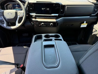2026 Chevrolet Silverado 1500 4WD Crew Cab 147" RST