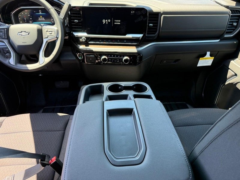 2026 Chevrolet Silverado 1500 4WD Crew Cab 147" RST