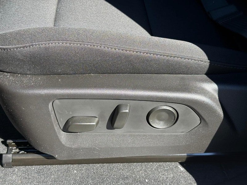 2025 Chevrolet Colorado 4WD Crew Cab WT