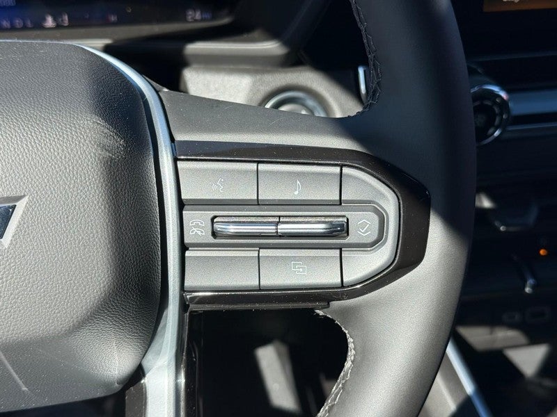 2025 Chevrolet Colorado 4WD Crew Cab WT