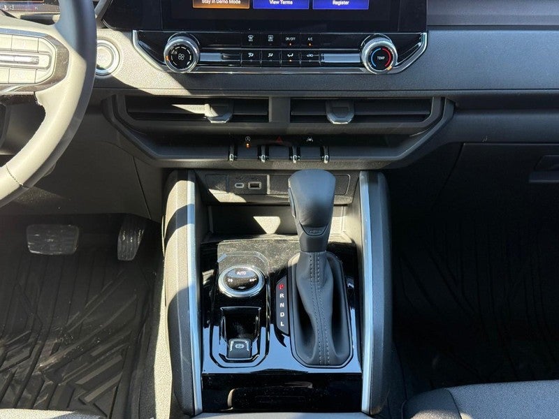 2025 Chevrolet Colorado 4WD Crew Cab WT