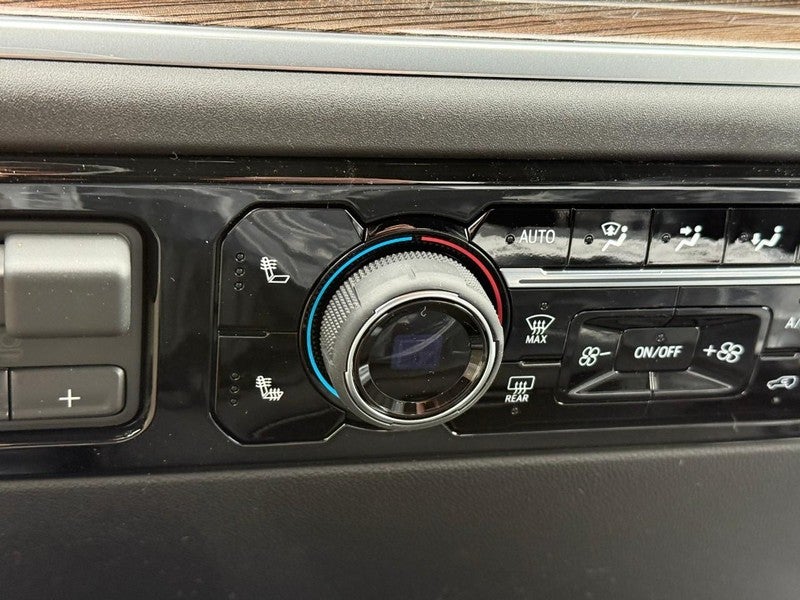 2026 Chevrolet Silverado 1500 4WD Crew Cab 147" RST