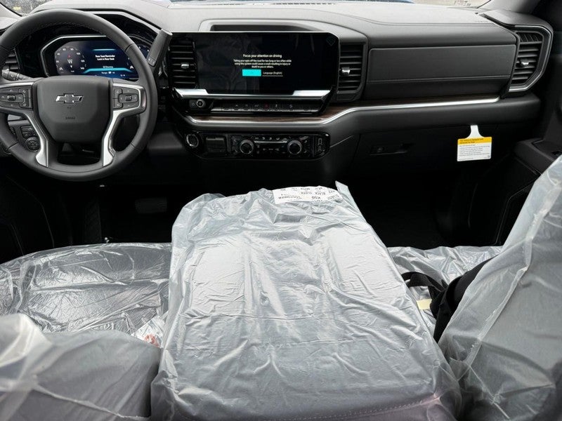 2026 Chevrolet Silverado 1500 4WD Crew Cab 147" RST