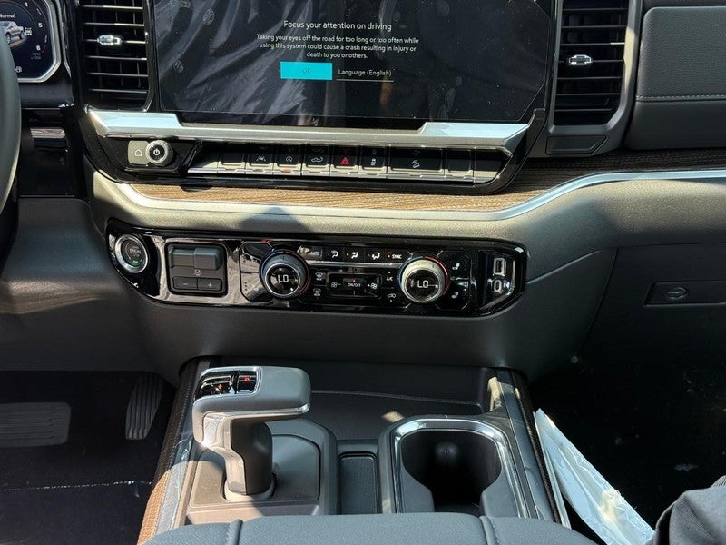 2026 Chevrolet Silverado 1500 4WD Crew Cab 147" RST