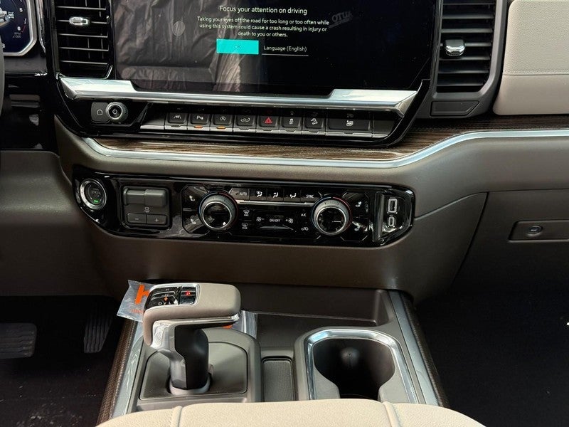 2026 Chevrolet Silverado 1500 4WD Crew Cab 147" RST