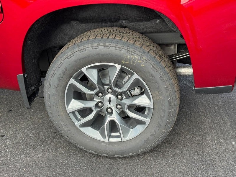 2026 Chevrolet Silverado 1500 4WD Crew Cab 147" RST