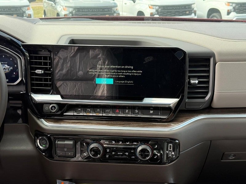 2026 Chevrolet Silverado 1500 4WD Crew Cab 147" RST