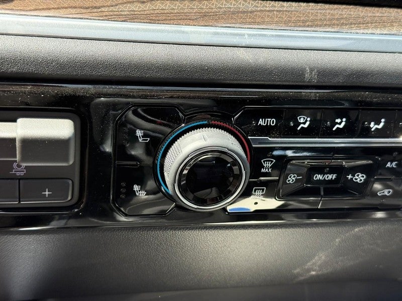 2026 Chevrolet Silverado 1500 4WD Crew Cab 147" RST