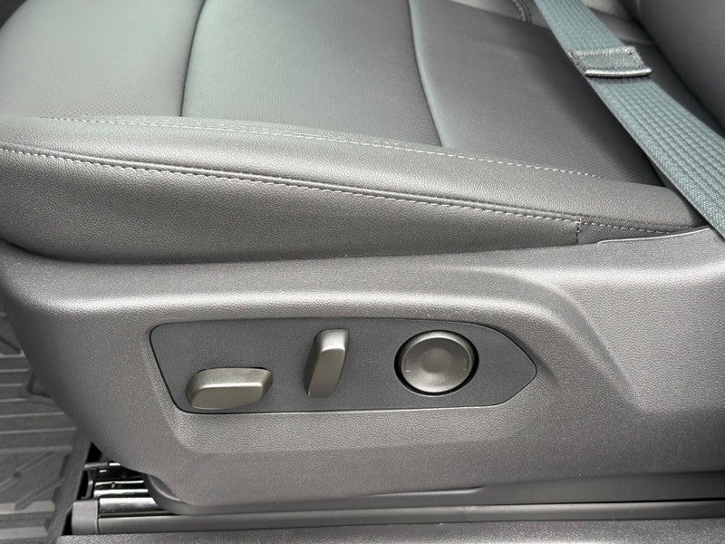 2026 Chevrolet Silverado 1500 4WD Crew Cab 147" LTZ