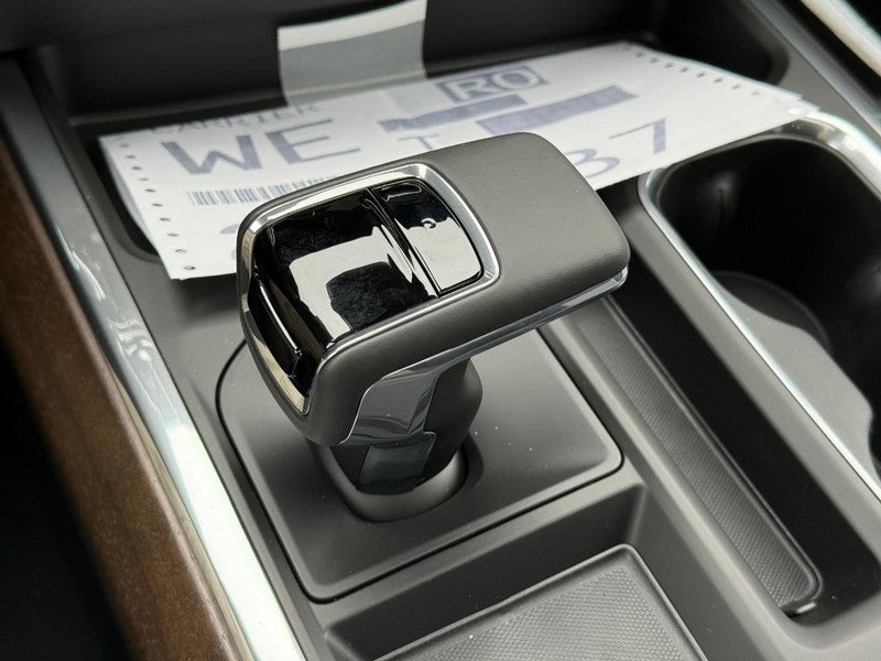 2026 Chevrolet Silverado 1500 4WD Crew Cab 147" High Country