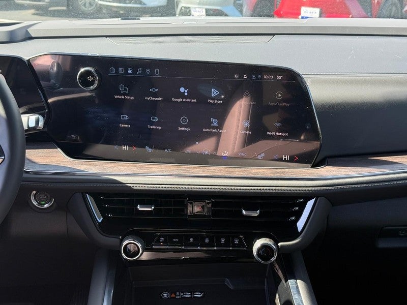 2026 Chevrolet Suburban 4WD 4dr LT