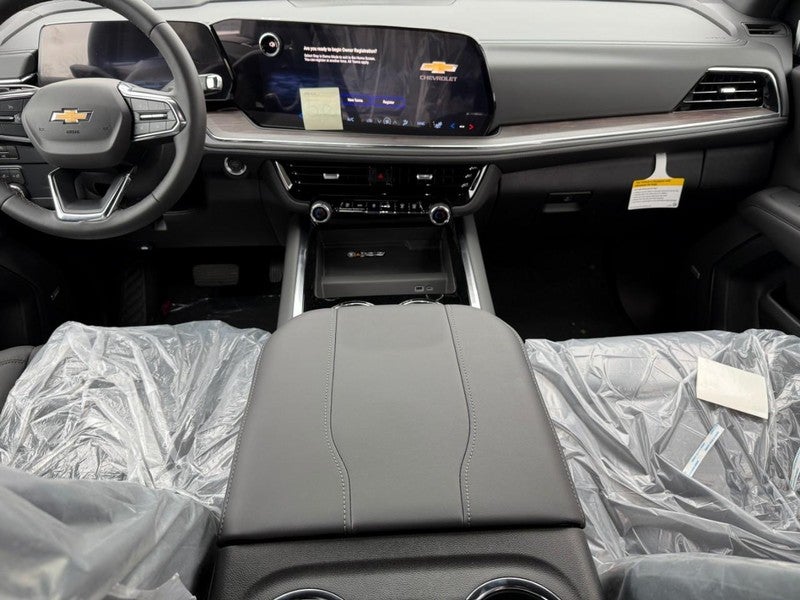 2026 Chevrolet Suburban 4WD 4dr LT