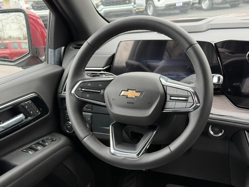 2026 Chevrolet Suburban 4WD 4dr LT