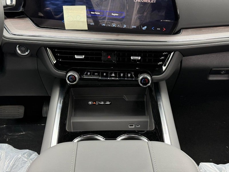 2026 Chevrolet Suburban 4WD 4dr LT