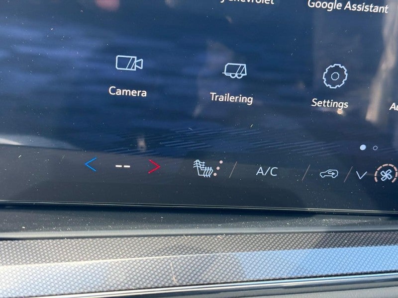 2026 Chevrolet Suburban 4WD 4dr RST