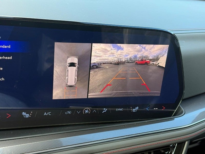 2026 Chevrolet Suburban 4WD 4dr RST