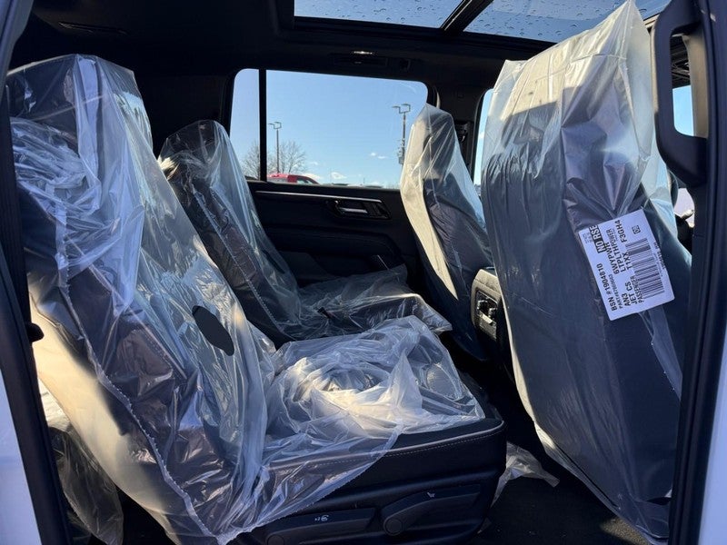 2026 Chevrolet Suburban 4WD 4dr Premier