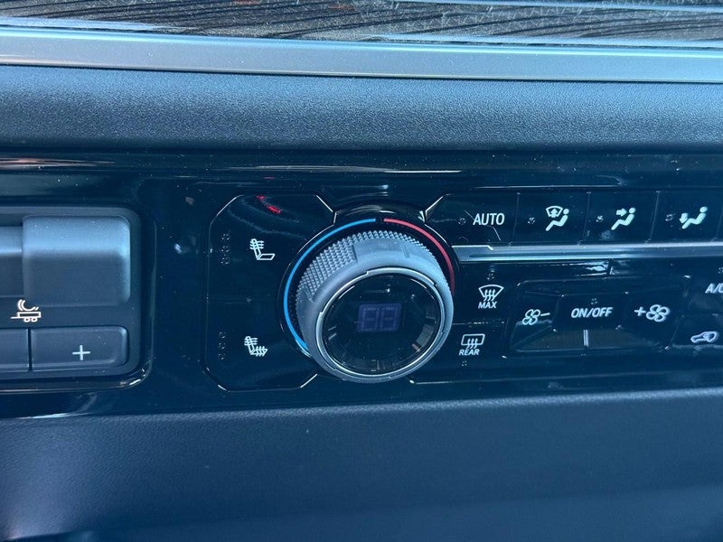 2026 Chevrolet Silverado 1500 4WD Crew Cab 147" LT w/1LT