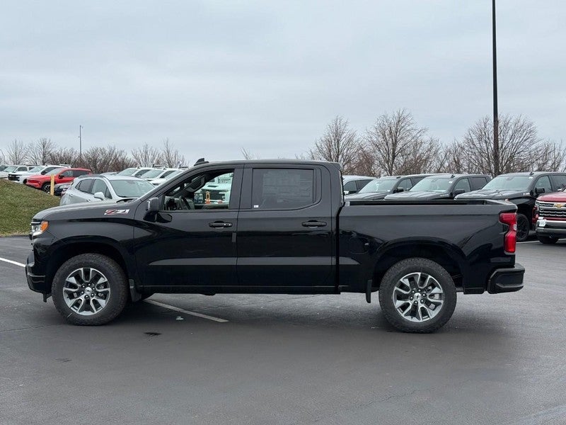 2026 Chevrolet Silverado 1500 4WD Crew Cab 147" RST
