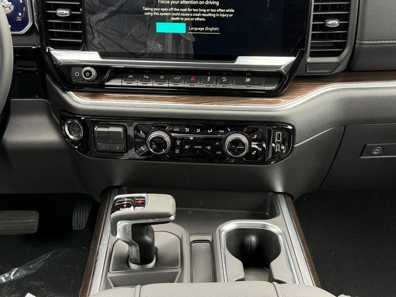 2026 Chevrolet Silverado 1500 4WD Crew Cab 147" RST