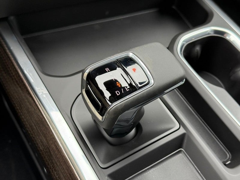 2026 Chevrolet Silverado 1500 4WD Crew Cab 147" RST