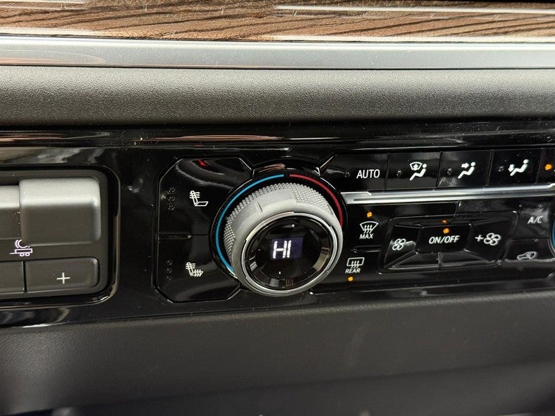 2026 Chevrolet Silverado 1500 4WD Crew Cab 147" RST