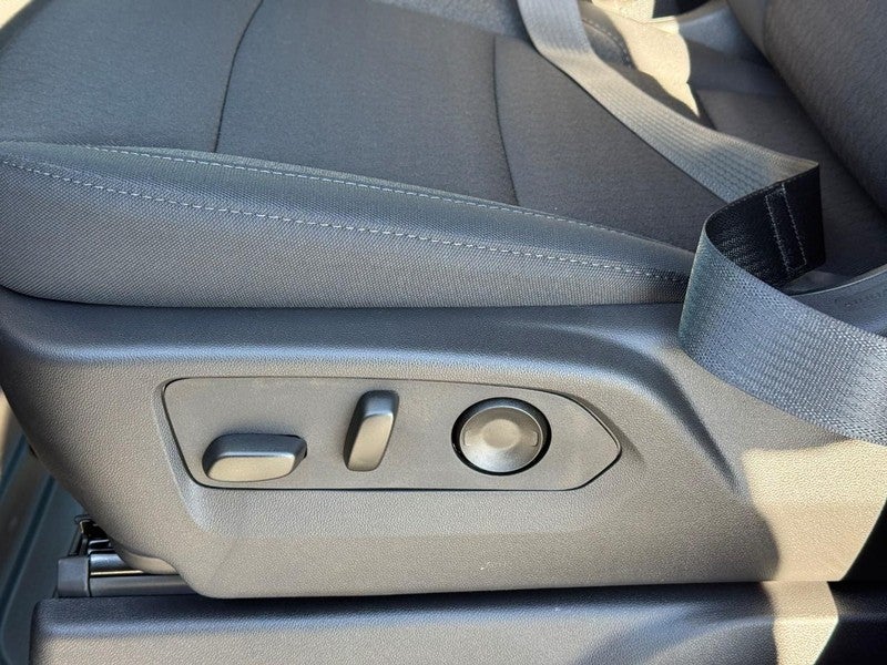 2026 Chevrolet Silverado 1500 4WD Crew Cab 147" RST