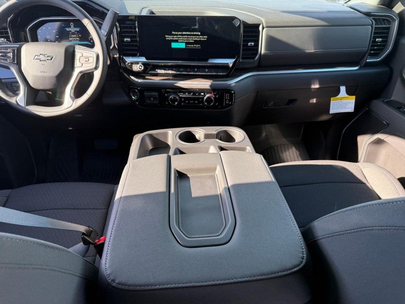 2026 Chevrolet Silverado 1500 4WD Crew Cab 147" RST