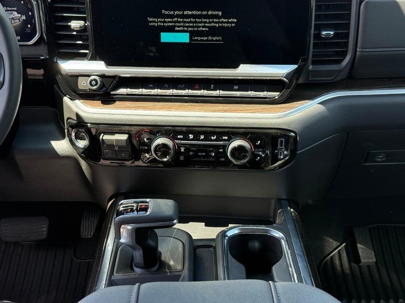 2026 Chevrolet Silverado 1500 4WD Crew Cab 147" RST