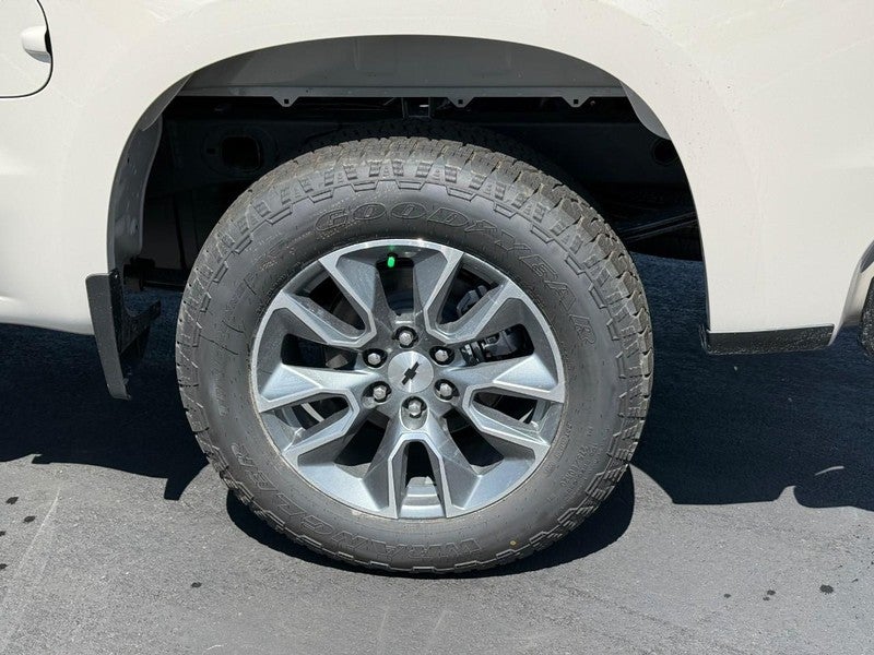 2026 Chevrolet Silverado 1500 4WD Crew Cab 147" RST