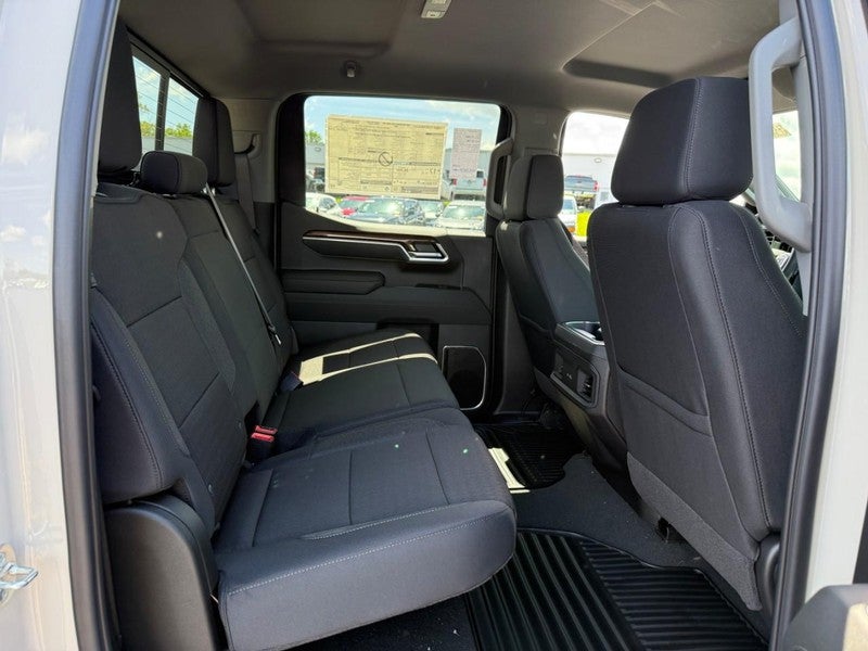 2026 Chevrolet Silverado 1500 4WD Crew Cab 147" RST