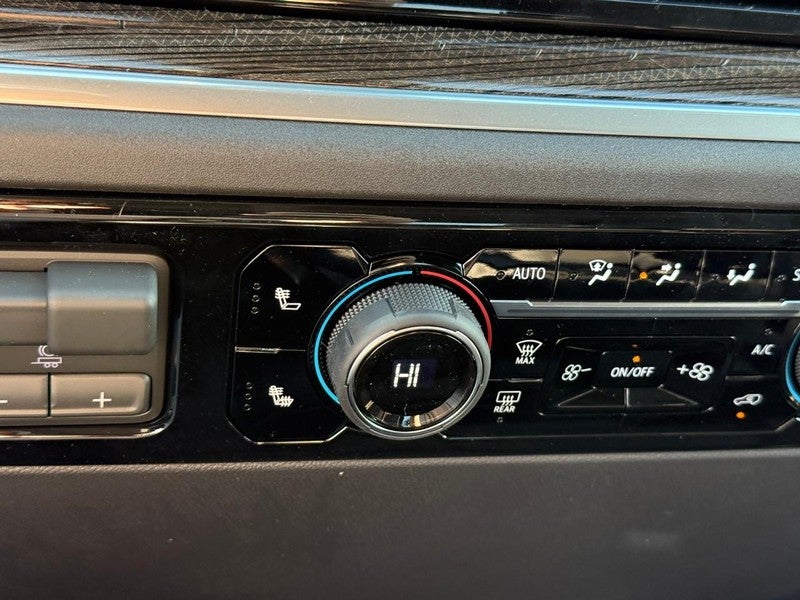 2026 Chevrolet Silverado 1500 4WD Crew Cab 147" LT w/1LT