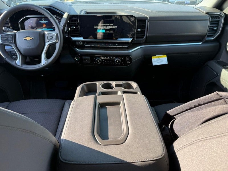 2026 Chevrolet Silverado 1500 4WD Crew Cab 147" LT w/1LT